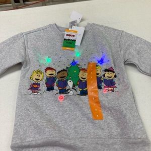 Peanuts size 7 light up sweatshirt. Quantity of 4. New with tags. Gray color.